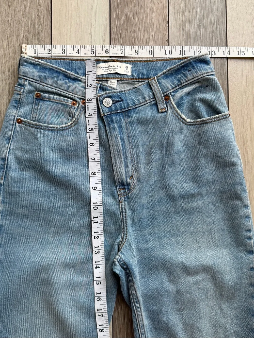 Abercrombie & Fitch The 90s Slim Straight Ultra High Rise Jeans - Picture 3 of 7